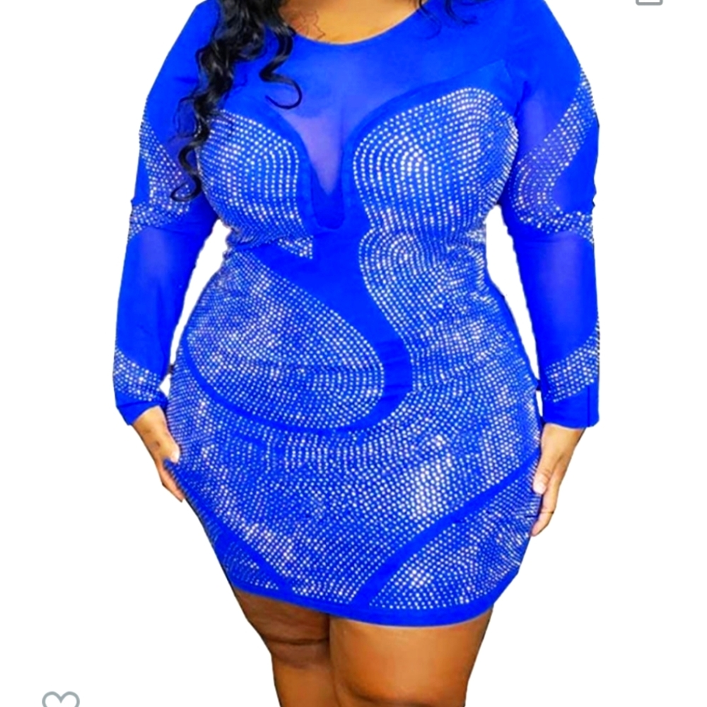 Women's plus size long sleeve dress